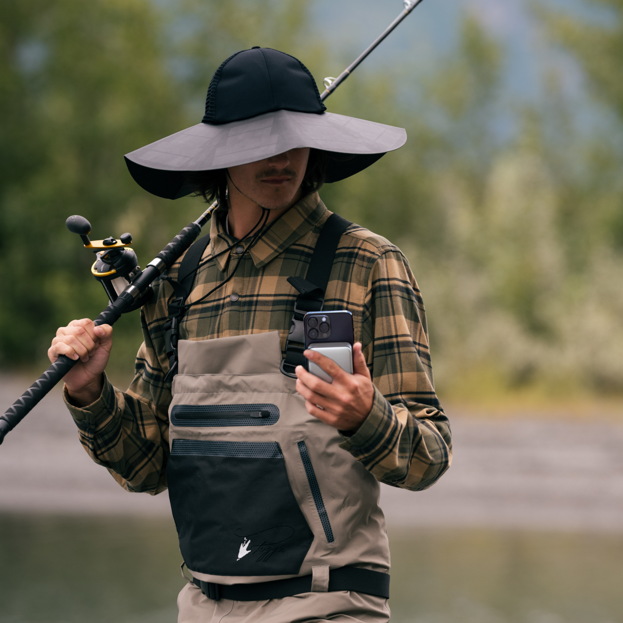 EcoFlow Solar Power Hat with RAPID Magnetic Power Bank 10000mAh